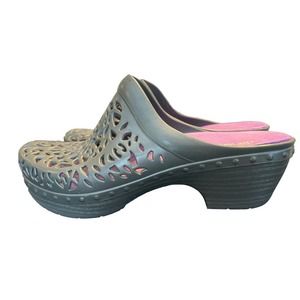 Dansko Women's Gray Pippa Rubber Molded Cutout Slip On Clogs Size 41 (10.5-11)